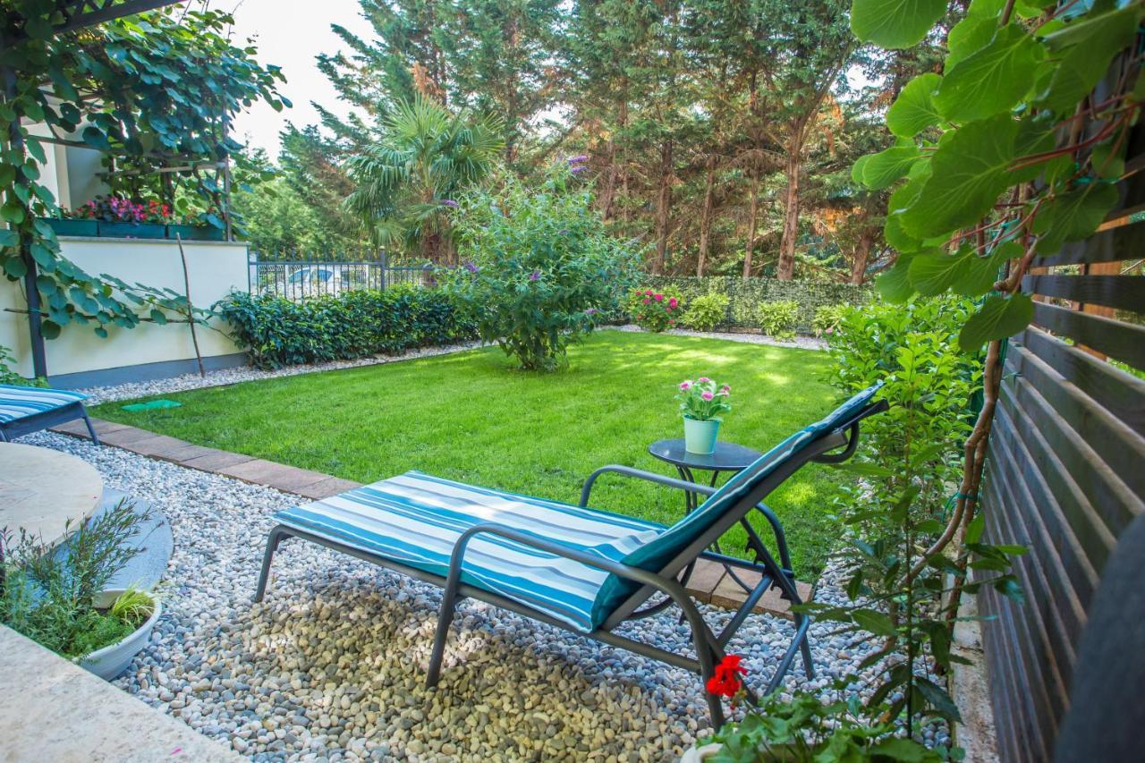 Apartment Bela Porec Exterior photo